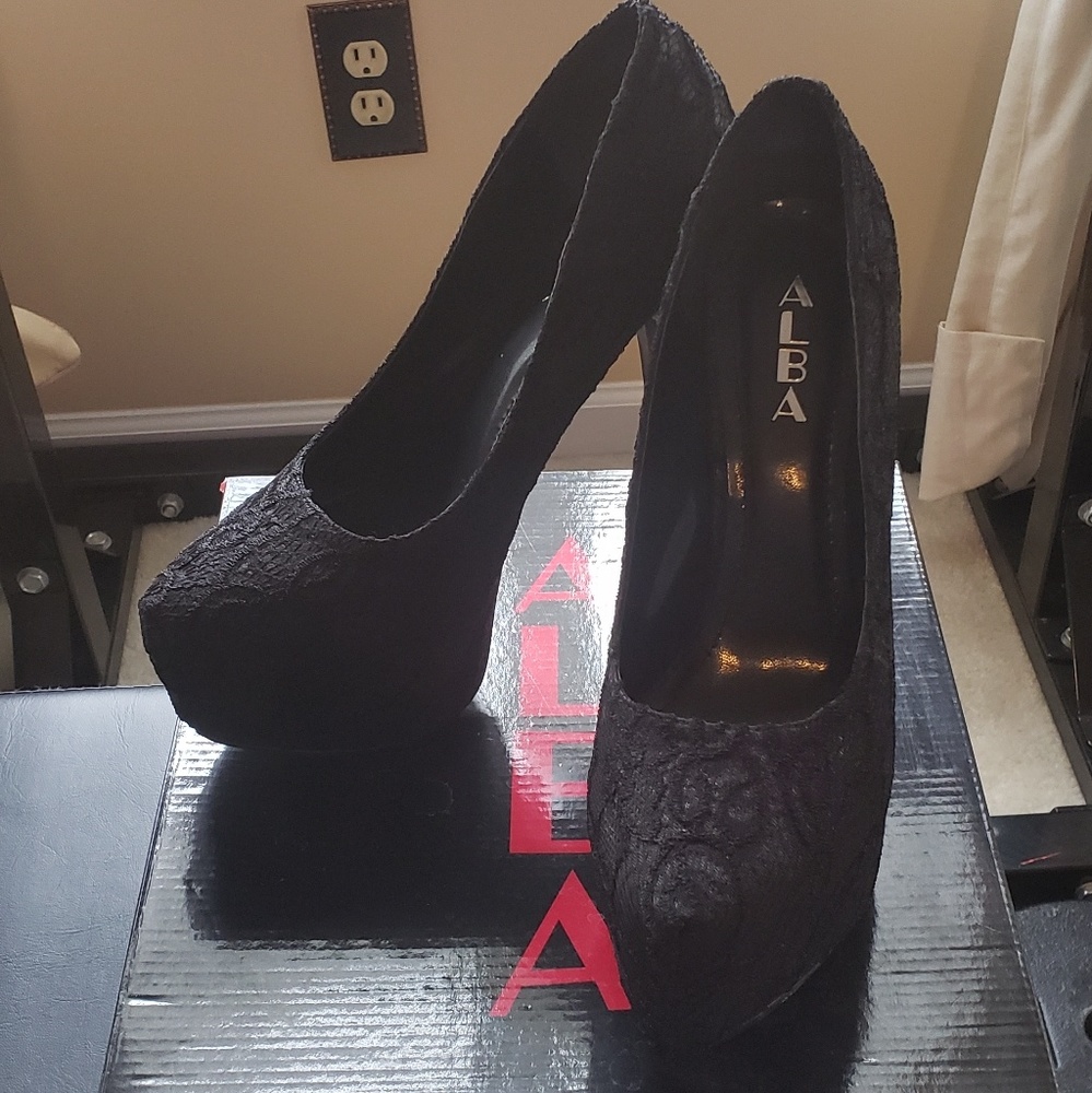 Women's heel - Picture 3 of 3